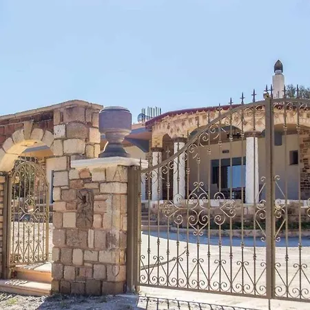 Vaios Villa With A Private Pool Kalithies